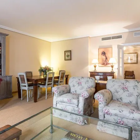 One&lux - Stylish Near Plaza De España Apartamento